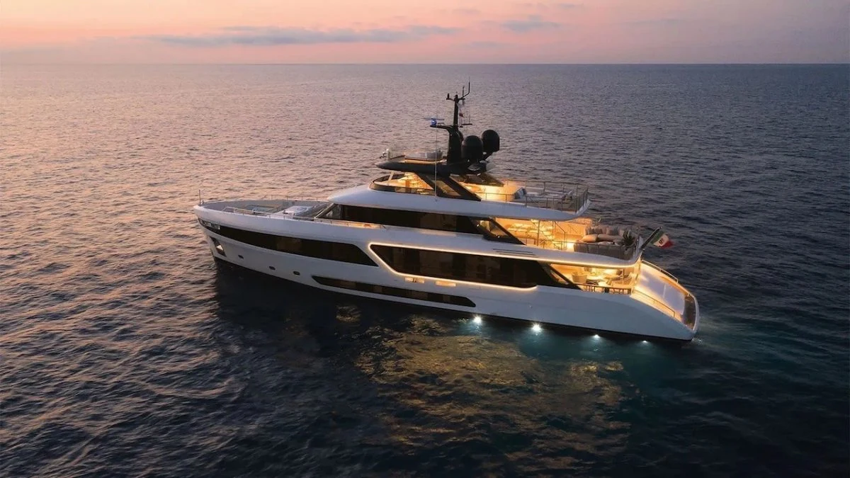 KOJU –The Multiple Award Winning Benetti Yacht Blending 1960’s Style With 2022 Mechanics.